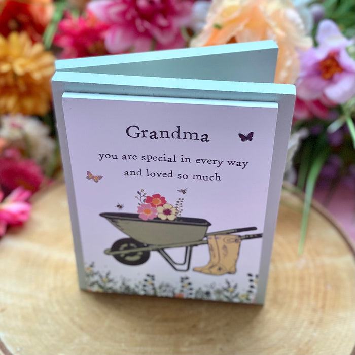Grey Wooden Grandma Plaque